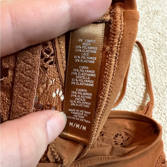 ❌SOLD❌NWT | Skims | Fits Everybody Lace Scoop Bralette - Picture 5 of 5